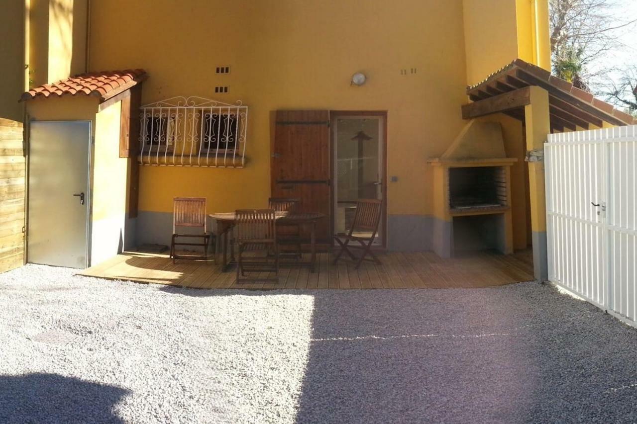 Du Mas Arnaud Apartment *
