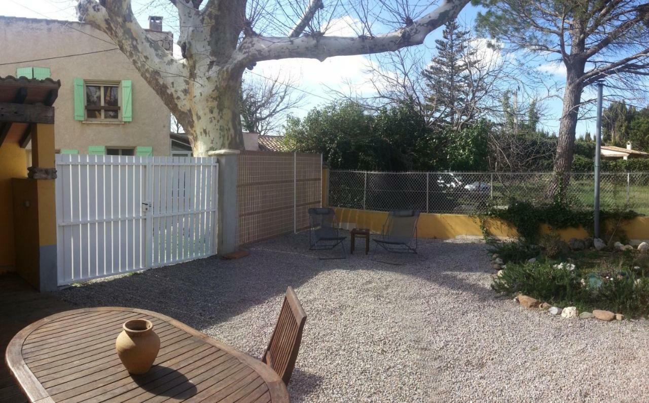 Du Mas Arnaud Apartment *